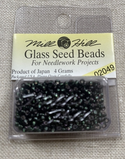 02049 - Dark Basil Mill Hill Seed Beads Ø 2,2 mm