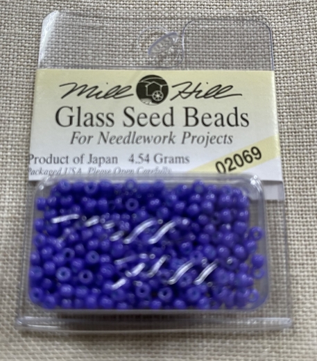 Mill Hill Seed Beads 02069 - Crayon Purple Ø 2,2 mm