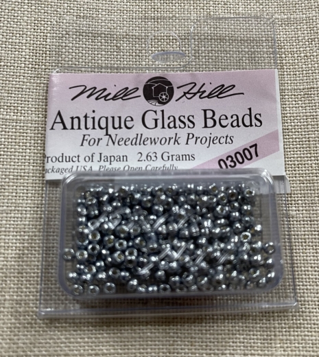 03007 - Silver Moon Mill Hill Seed-Antique Beads Ø 2,2 mm