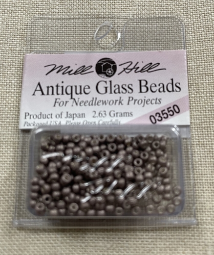 Mill Hill Seed-Antique Beads - 03550 Satin Chocolate Ø 2,2 mm