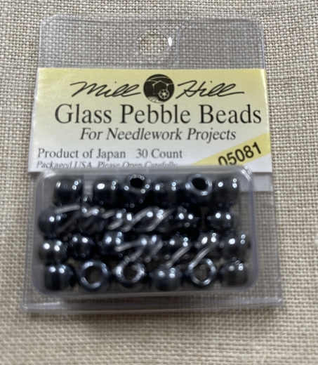 05081 - Black Frost Mill Hill Pebble Beads Ø 5,5 mm