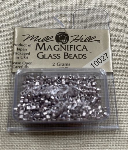 10027 - Metallic Lilac Mill Hill Magnifica Beads Ø 1,65 mm
