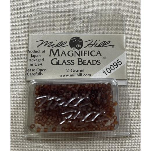 10095 - Rootbeer Mill Hill Magnifica Beads Ø 1,65 mm