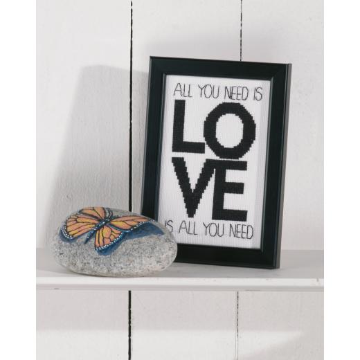 Love is all you need - Permin of Copenhagen (Stickpackung)