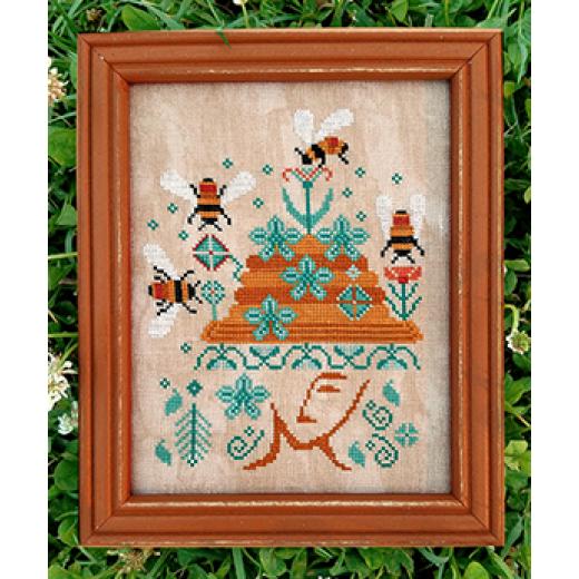 Carriage House Samplings - Bees In Her Bonnet