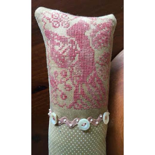 Dames of the Needle - Barn Yard Pin Cushion