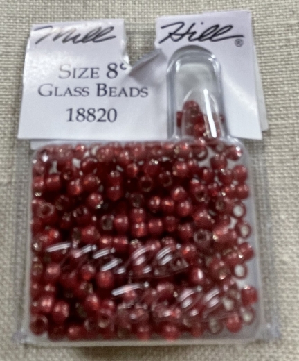 18820 Mill Hill Pony Beads Size 8 - Persimmon Ø 3 mm