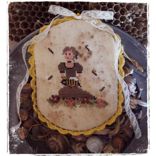 Fairy Wool In The Wood - Queen Bee