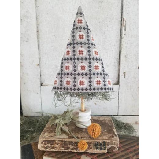 Hello From Liz Mathews - Pumpkin Quilt Tree