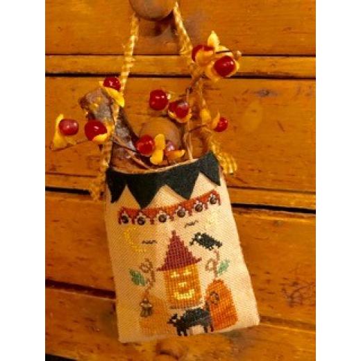 Homespun Elegance - Punkin Pocket