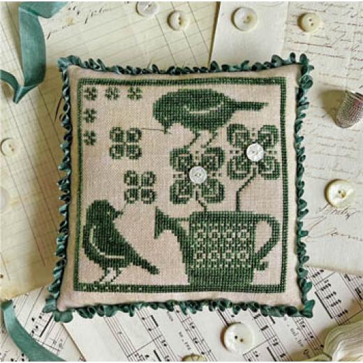 Luminous Fiber Arts - Gathering Clover