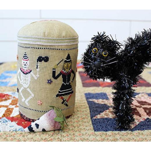 Harlequin Halloween Pin Drum - Cosford Rise Stitchery (Stickvorlage)