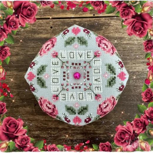 12 Months with Romy and Sandy 2026 - February Biscornu - Fairy Wool In The Wood (Stickvorlage)