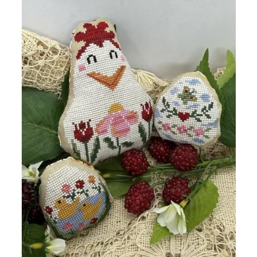 Romys Creations - Hen And Eggs (Mommy And Cubs)