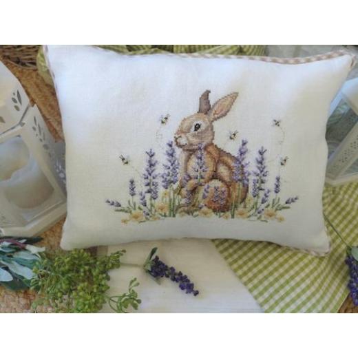 Serenita Di Campagna - Coniglietto Rilassato