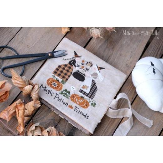 Stickvorlage Madame Chantilly - Potion Friends 2026