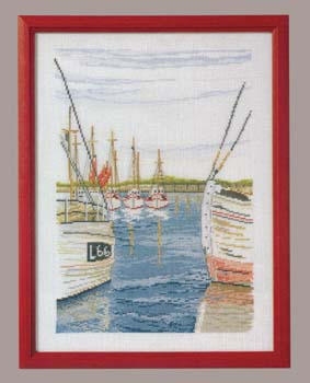 Oehlenschläger Stickpackung - Fischkutter im Hafen