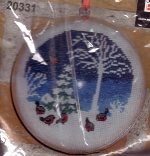 Oehlenschläger Stickpackung - Weihnachtskugel Winterlandschaft