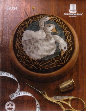 Oehlenschläger Stickpackung - Nadelkissen Gänse