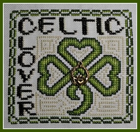 Stickvorlage Hinzeit - Word Play - Celtic Clover w/charm