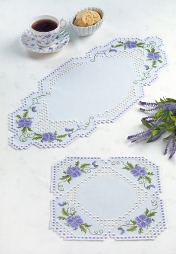 Hardanger Tischdecke grau - Stickpackung Permin