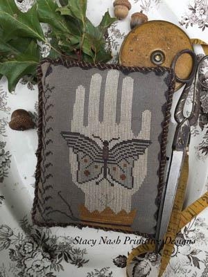 Stacy Nash Primitives - Moon Moth Pinkeep - Ausverkauf