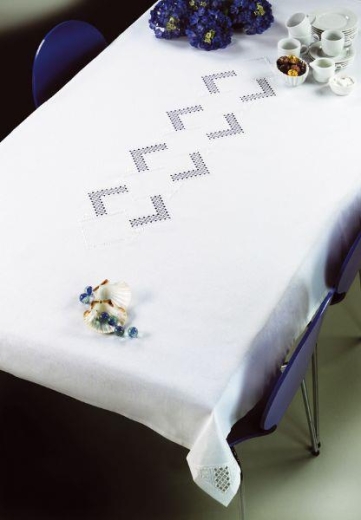 Hardanger Tischdecke - Stickpackung Permin