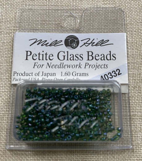 Mill Hill Seed-Petite Beads 40332 Emerald Ø 1,5 mm