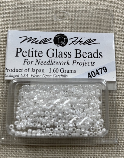 40479 Mill Hill Seed-Petite Beads - White Ø 1,5 mm