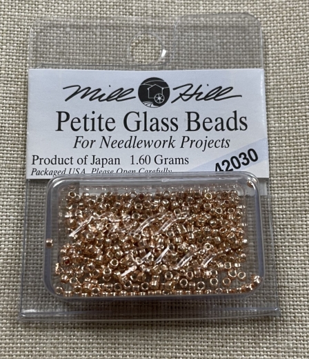 42030 Mill Hill Seed-Petite Beads - Victorian Copper Ø 1,5 mm