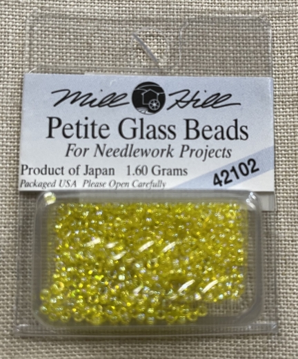 42102 Mill Hill Seed-Petite Beads - Lemon Ø 1,5 mm