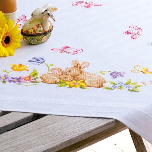 Vervaco Stickpackung - Tischdecke Osterhasen bedruckt