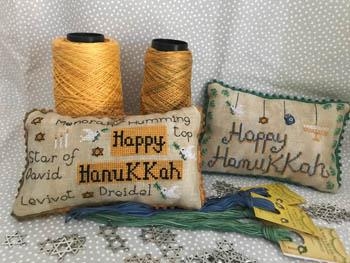 Stickvorlage Romys Creations - Happy Hanukkah Pillows