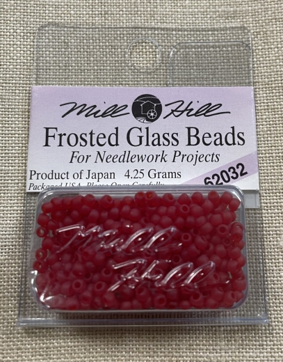 62032 Mill Hill Seed-Frosted Beads - Cranberry Ø 2,2 mm