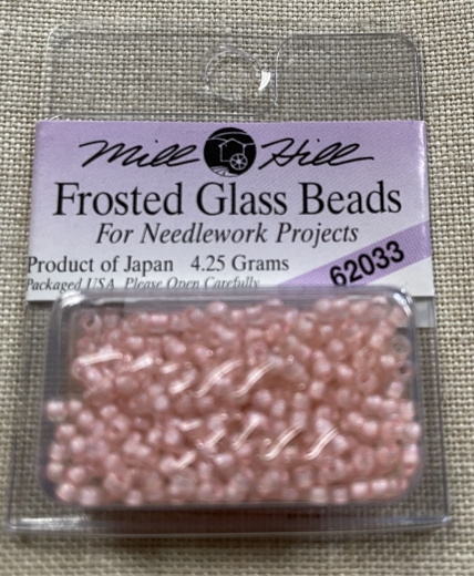 62033 Mill Hill Seed-Frosted Beads - Dusty Pink Ø 2,2 mm