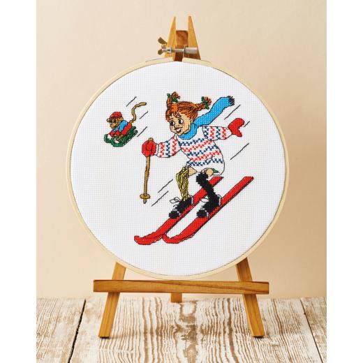 Permin of Copenhagen - Pippi Langstrumpf beim Skifahren mit Stickring