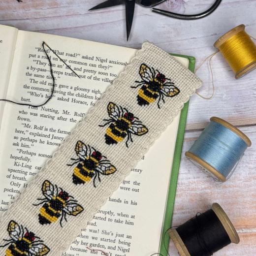 The Crafty Kit Company - Bookmark Buzzy Bees