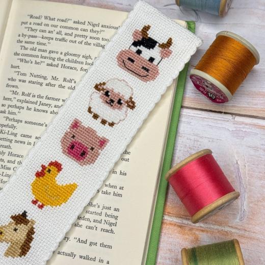 The Crafty Kit Company - Bookmark Farmyard Friends
