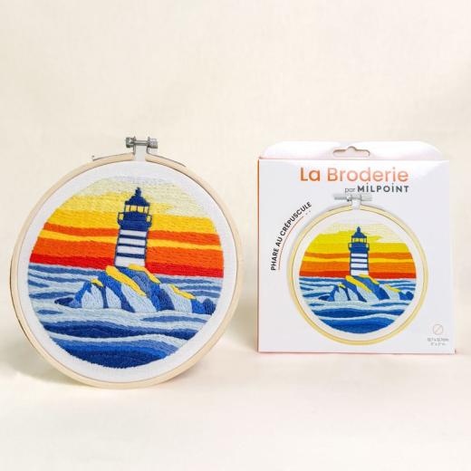 Milpoint - Lighthouse at Dusk mit Stickring