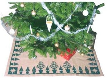 Fremme Stickpackung - Weihnachtsbaumdecke Tannenbäume 132x132 cm