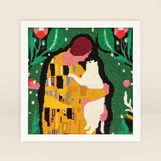 Milpoint - Needlepoint The Feline Kiss