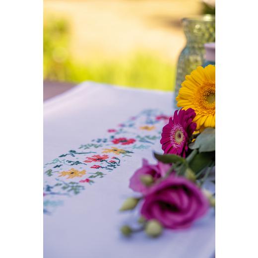 Vervaco Stickpackung - Läufer Blumen bedruckt