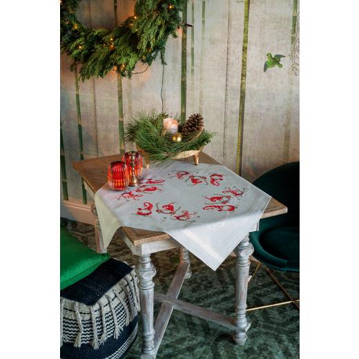 Vervaco Verachtert - Tischdecke Weihnachtswichtel mit Ski bedruckt