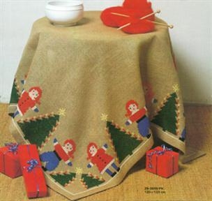 Fremme Stickpackung - Weihnachtsbaumdecke 133x133 cm