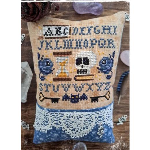Stickvorlage Fairy Wool In The Wood - ABC Of Memento Mori w/charm