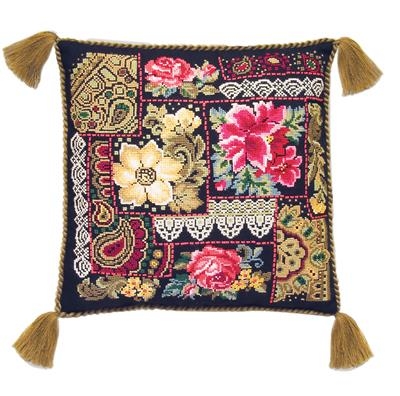 Riolis Stickpackung - The Flower Composition Cushion