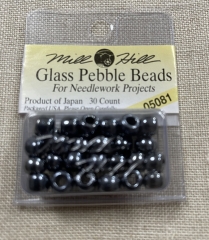 Mill Hill Pebble Beads 05081 Black Frost Ø 5,5 mm