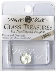 Mill Hill Glass Treasures 12005 - 5 Petal Flower Matte Jonquil
