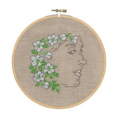 Permin of Copenhagen - Mädchen mit Blumen incl. Stickring