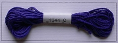 Soie dAlger Au Ver A Soie Seidenstickgarn Farbe 1344 blau violett